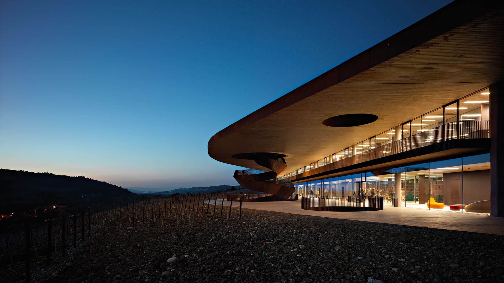 Al Cenacolo di Arturo Artom ospite Marco Casamonti, l’architetto che ha trasformato le Cantine Antinori in opera d’arte