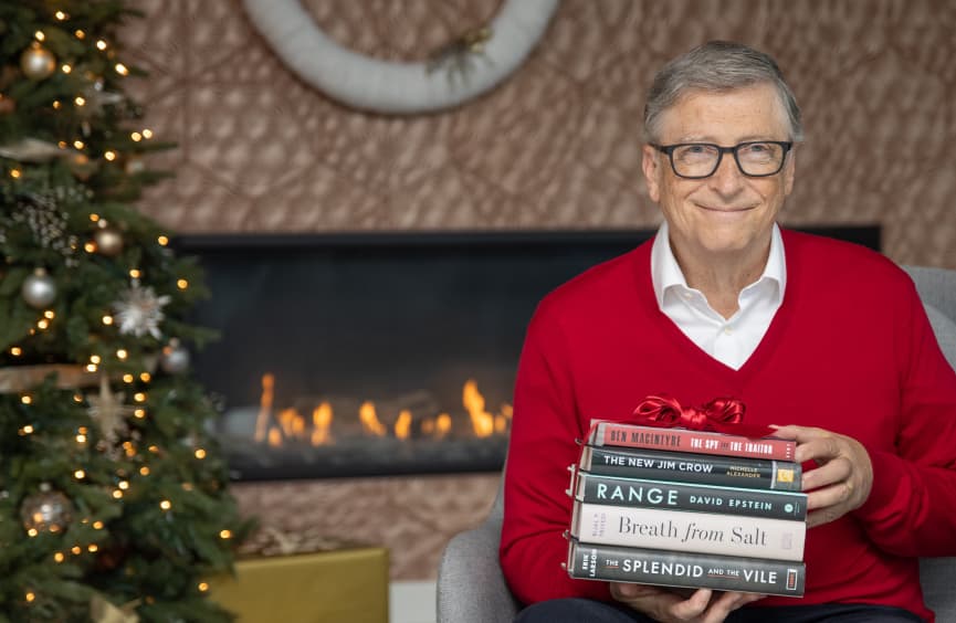 Libri sotto l’albero: i 5 consigli di Bill Gates per le feste di Natale