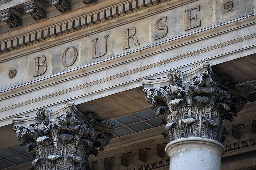 Chi è Delphine d’Amarzit, la prima donna a capo della Borsa di Parigi