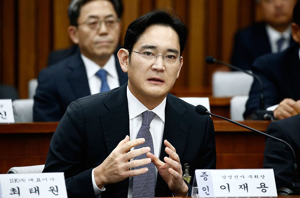 Samsung resta senza guida, l’erede del fondatore torna in carcere per corruzione
