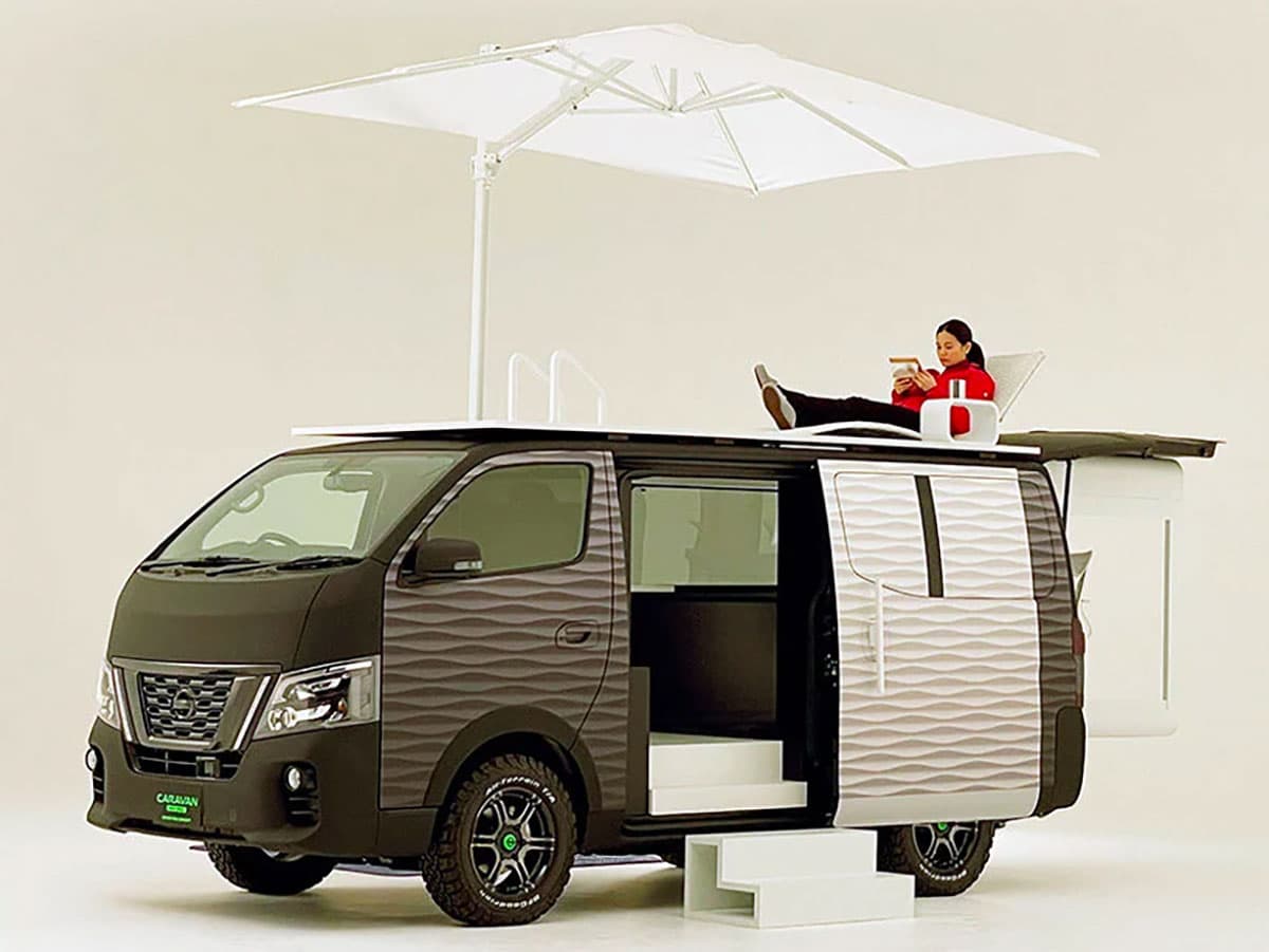 L'ufficio mobile contro la noia da smart working: Nissan lancia il Caravan NV350 office
