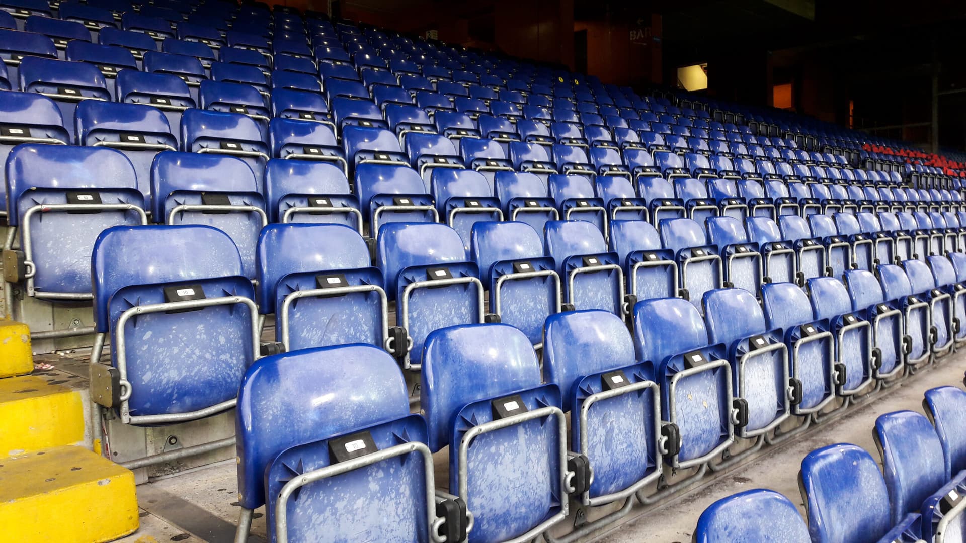 Ridurre i costi delle rose e puntare sulle giovanili: così il calcio può uscire dalla crisi