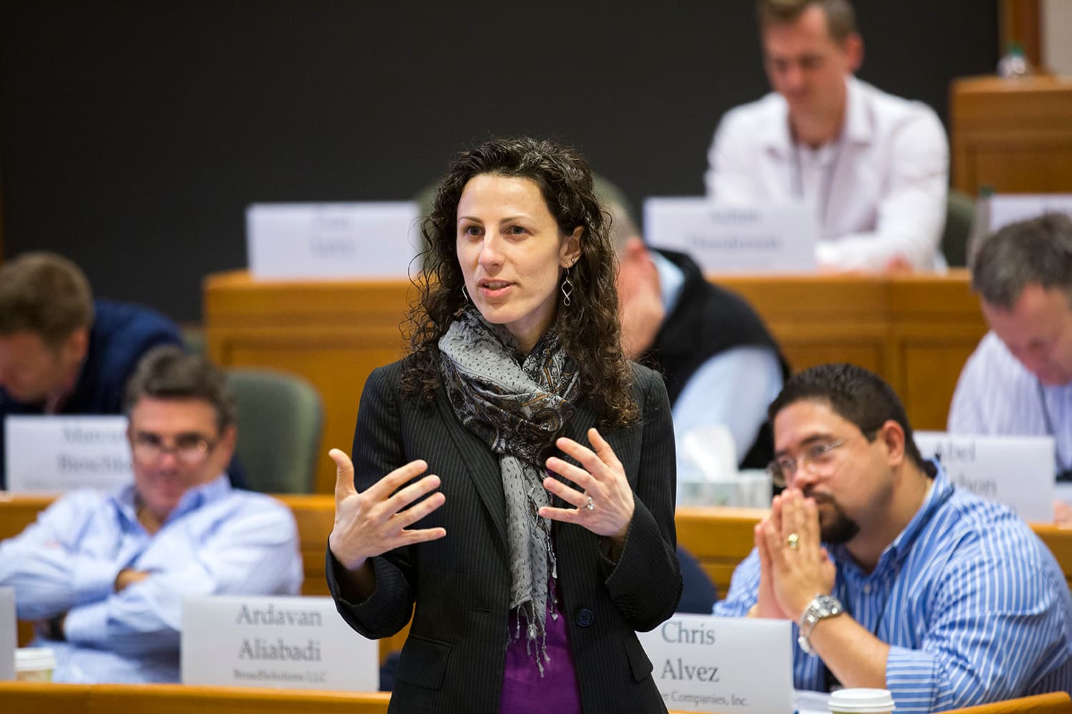 "Infrangere le regole paga nel lavoro e nella vita". La leadership ribelle secondo Francesca Gino