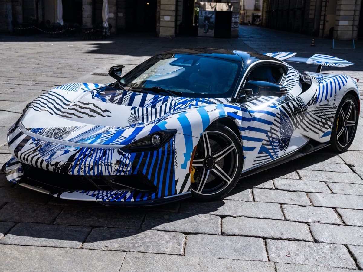 Debutto sulle strade di Torino per la Battista di Automobili Pininfarina