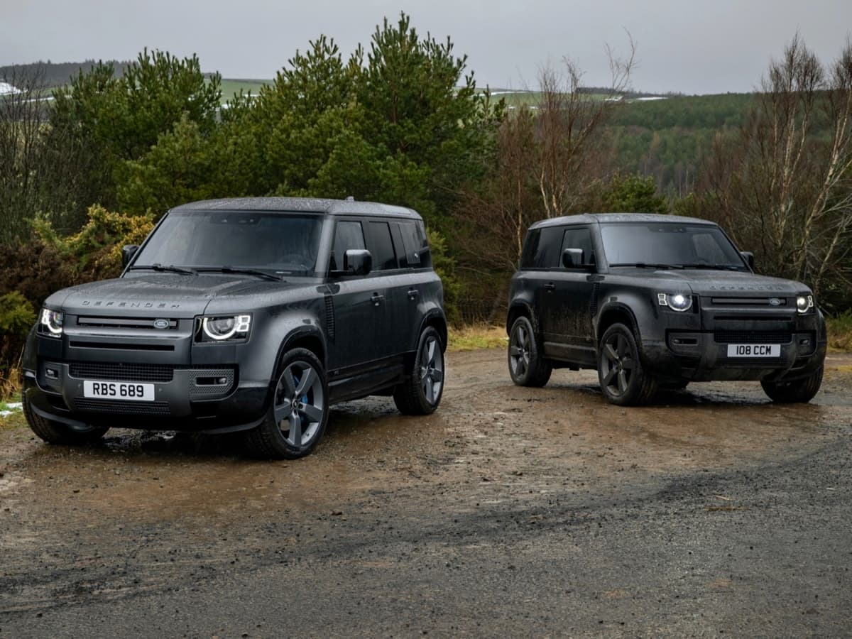 Defender V8, Land Rover amplia la gamma con il modello di serie più potente di sempre
