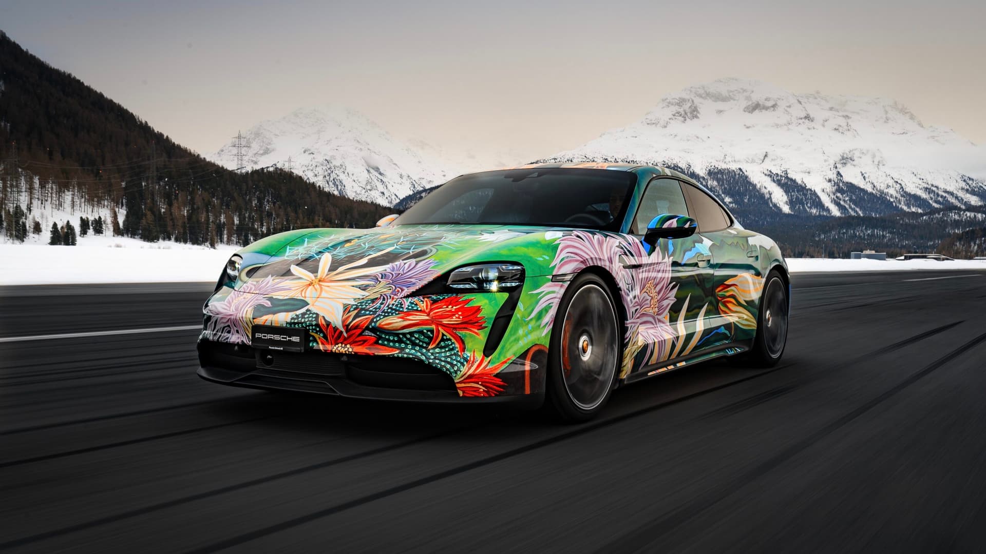 La Porsche Taycan d’autore pronta per essere battuta all’asta