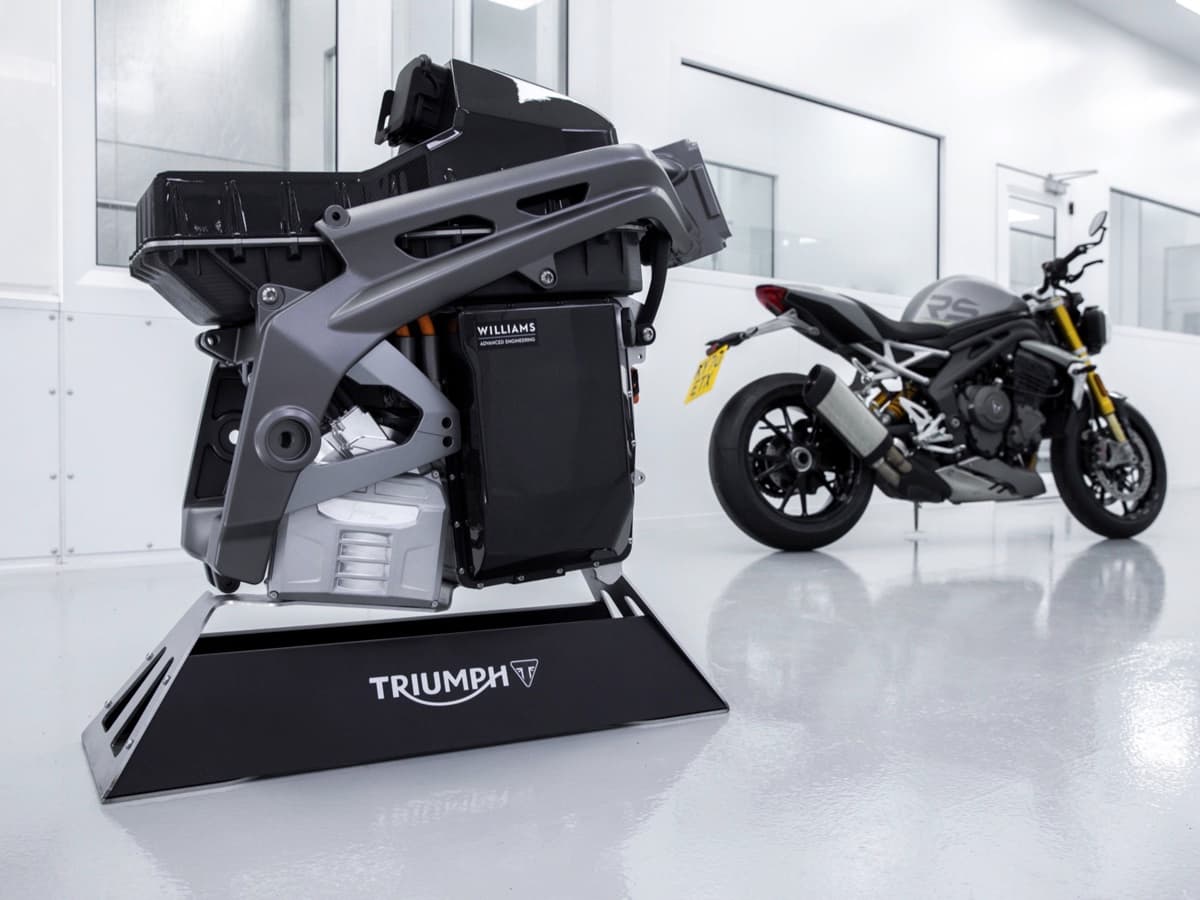 Triumph TE-1, svelato il powertrain per moto elettriche sviluppato da Williams