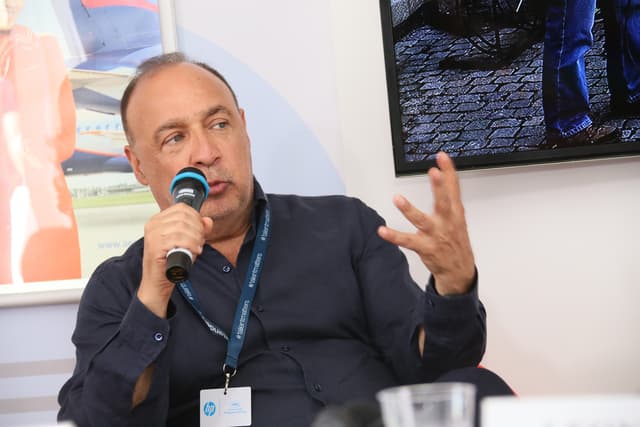 Dazn conquista la Serie A. Chi è Len Blavatnik, il miliardario dietro la piattaforma di streaming