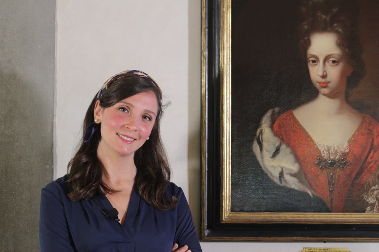 Chi è la social media manager degli Uffizi che ha avvicinato gli under 25 all’arte, grazie a TikTok