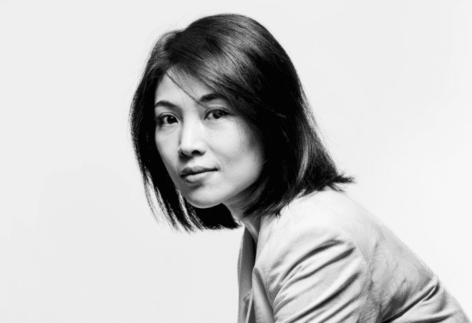 Come questa miliardaria cinese è diventata una delle donne più ricche del mondo in tre anni, grazie alle sigarette elettroniche