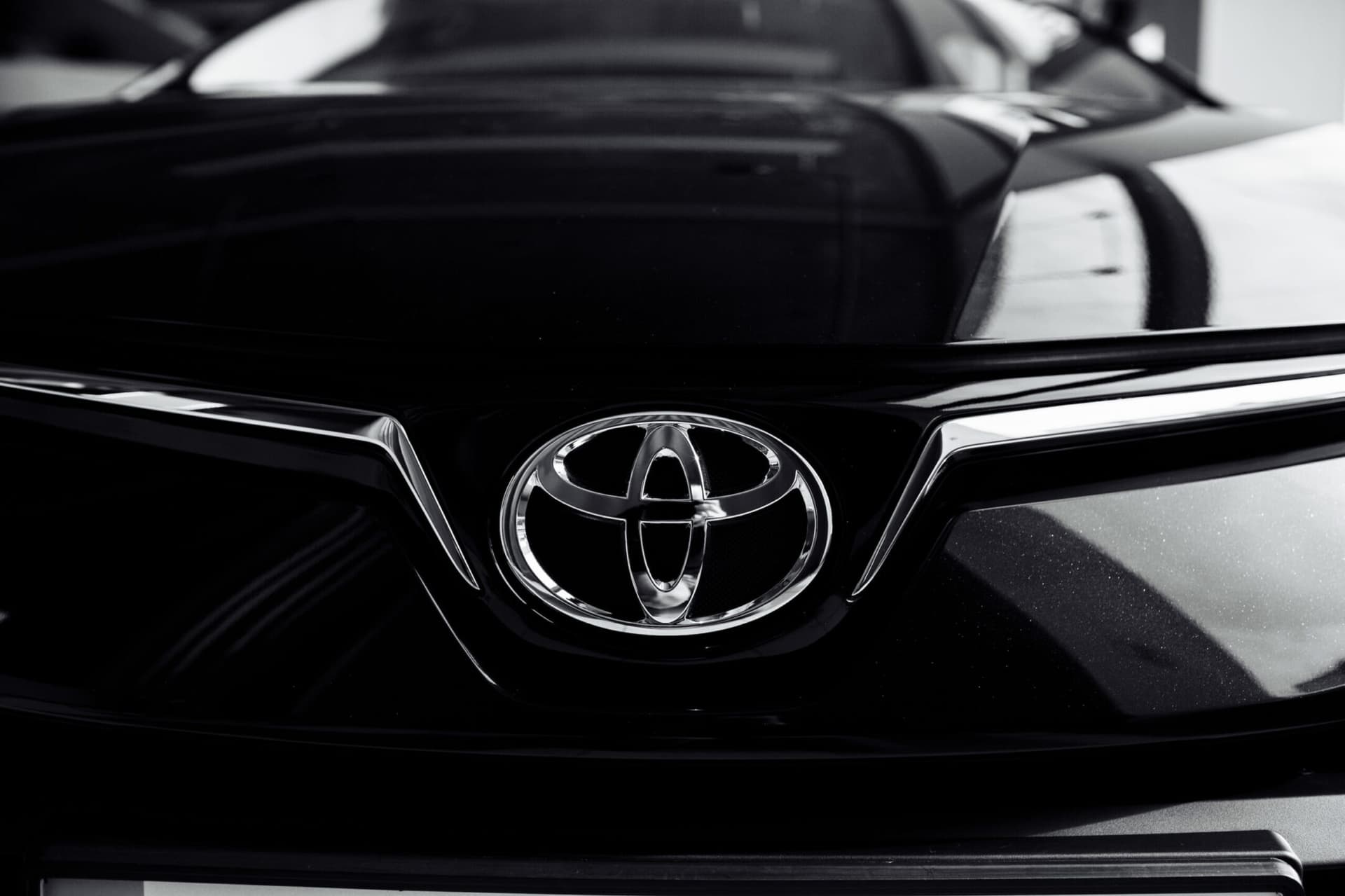 Toyota punta alla guida autonoma: accordo con Lyft per 550 milioni di dollari