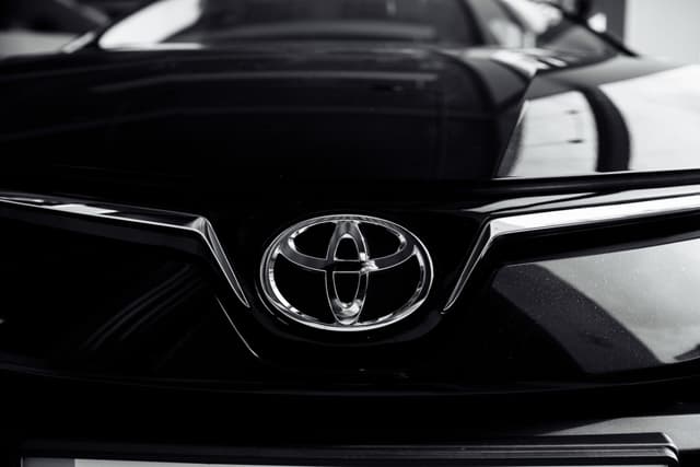 Toyota punta alla guida autonoma: accordo con Lyft per 550 milioni di dollari