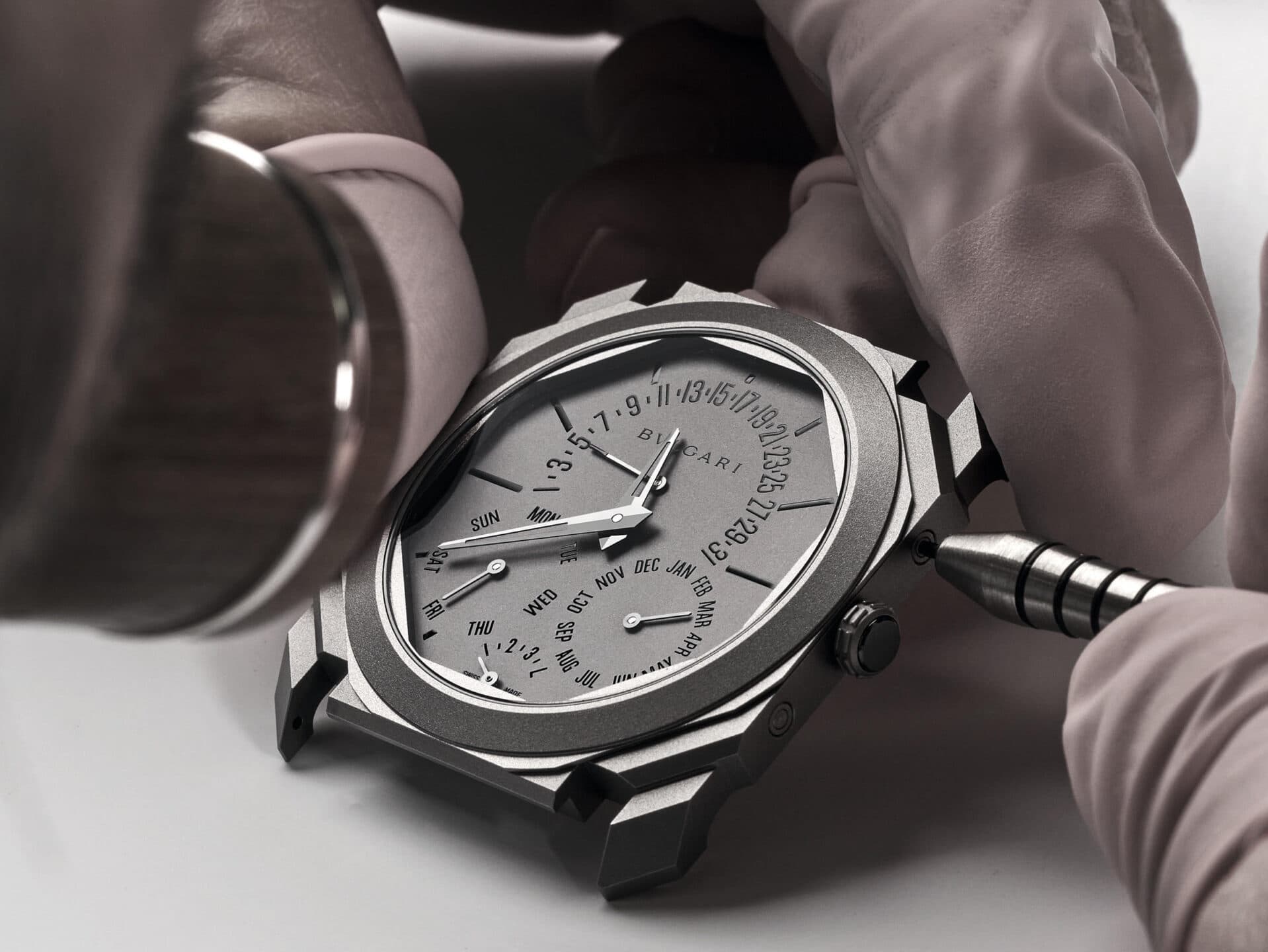 L'avanguardia al polso con l'orologio più sottile al mondo firmato Bulgari