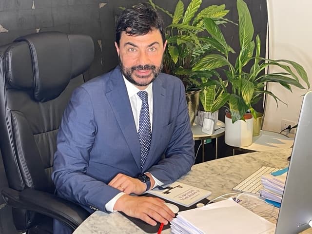 L'avvocato della concordia che risolve divorzi con grandi patrimoni attraverso la pratica collaborativa