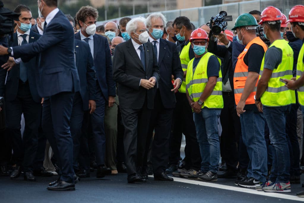 Autostrade per l'Italia torna allo Stato: Atlantia dice sì alla vendita a Cdp