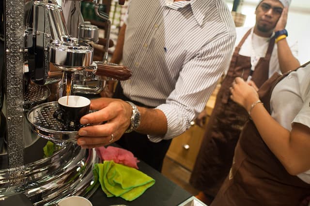 Coca-Cola acquista il 30% di Caffè Vergnano e distribuirà i suoi prodotti all'estero