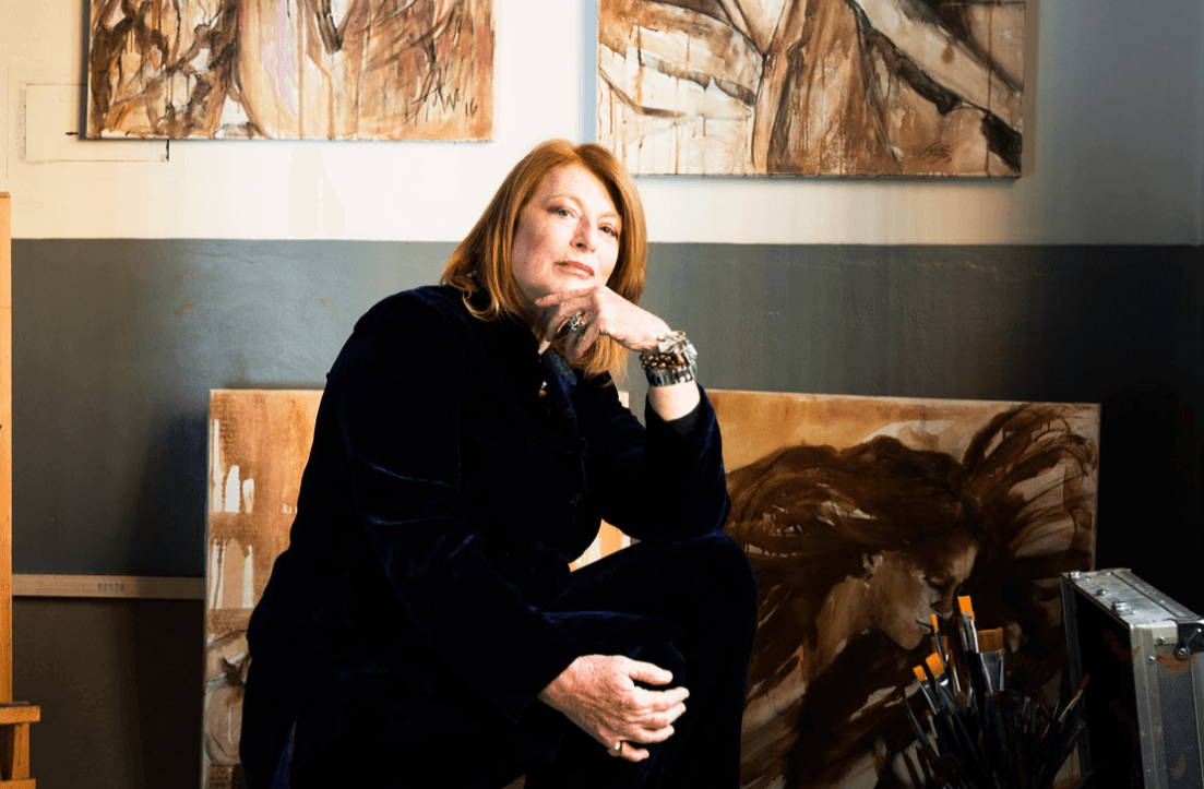 Creare capolavori d'arte con il vino: l'idea della pittrice fiorentina Elisabetta Rogai