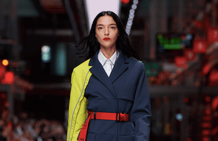 La "Rossa" in passerella: Ferrari svela la sua prima collezione di alta moda