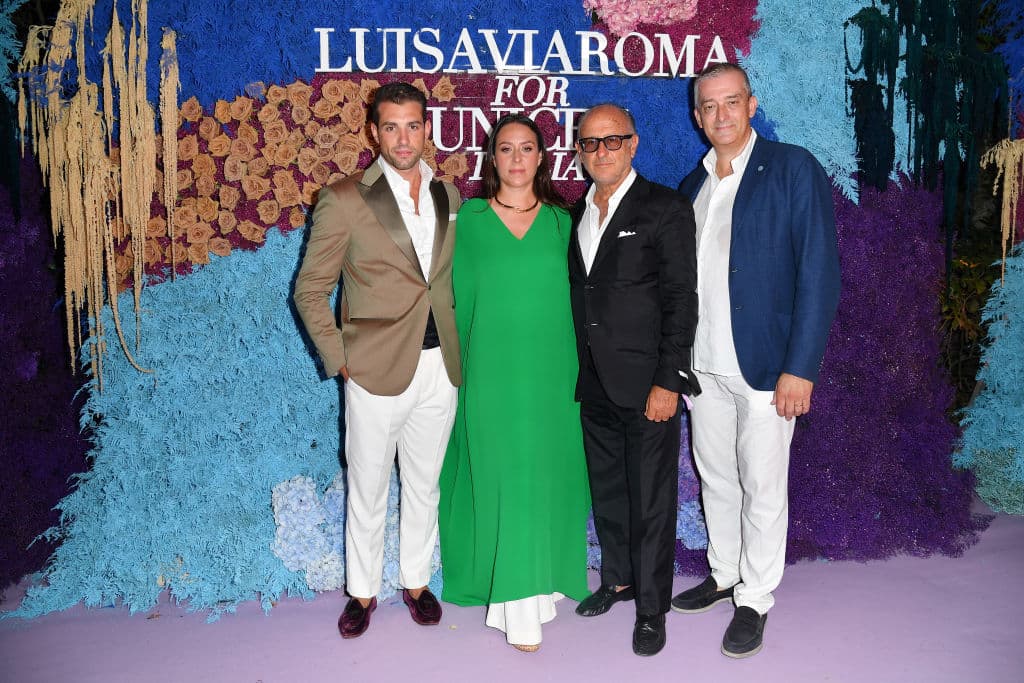 LuisaViaRoma raccoglie 5 milioni di euro per Unicef al gala di Capri. Venduta all'asta anche l'auto da corsa di Steve McQueen
