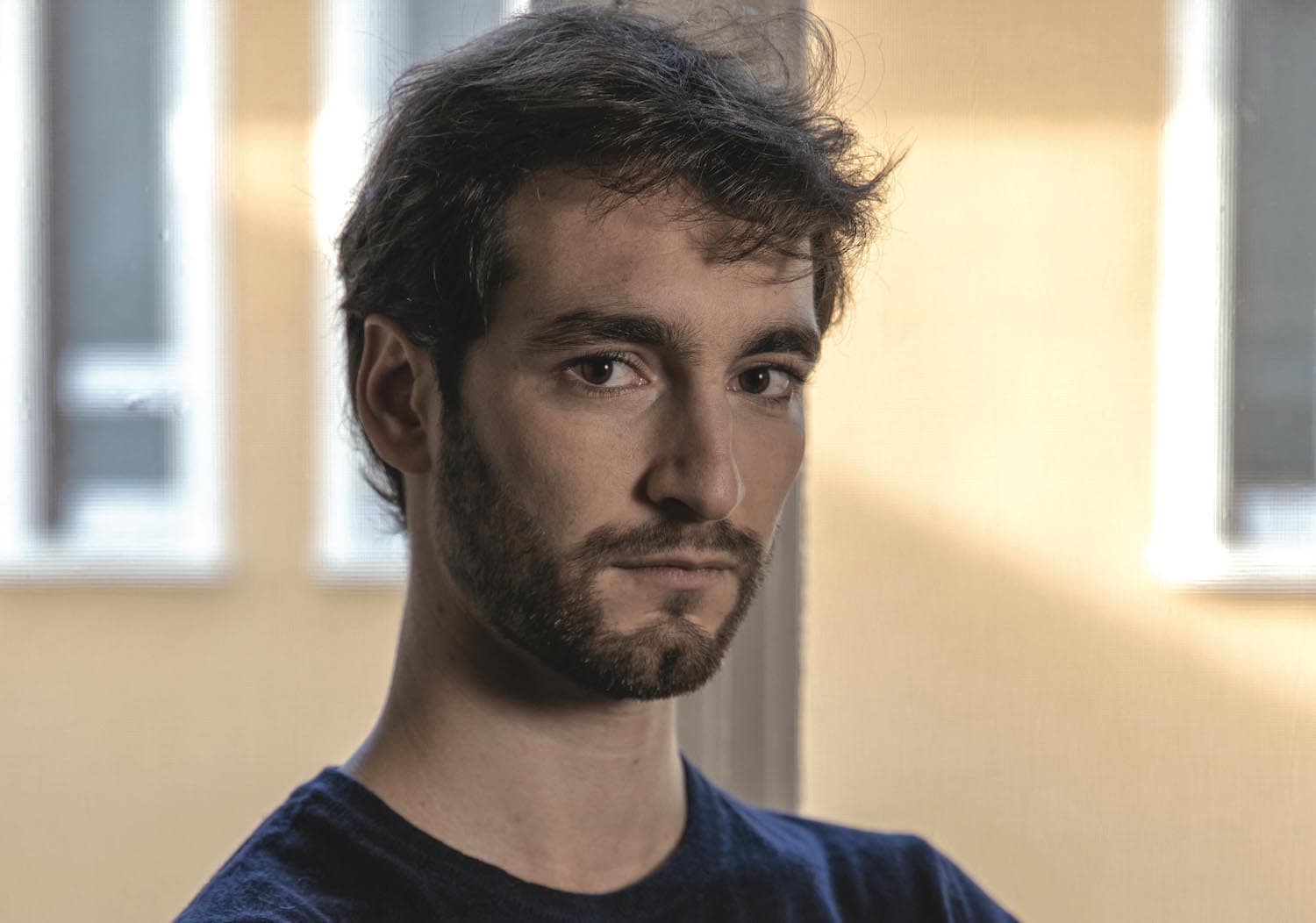 Questo Under 30 ha inventato un nuovo modo di raccontare l’attualità. Su Instagram