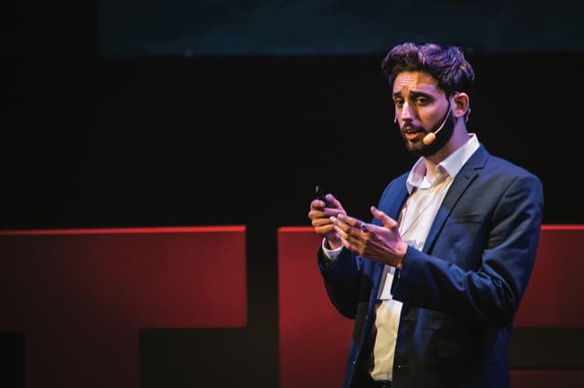 È un Paese per giovani: come questo under 30 lotta contro la fuga dei cervelli