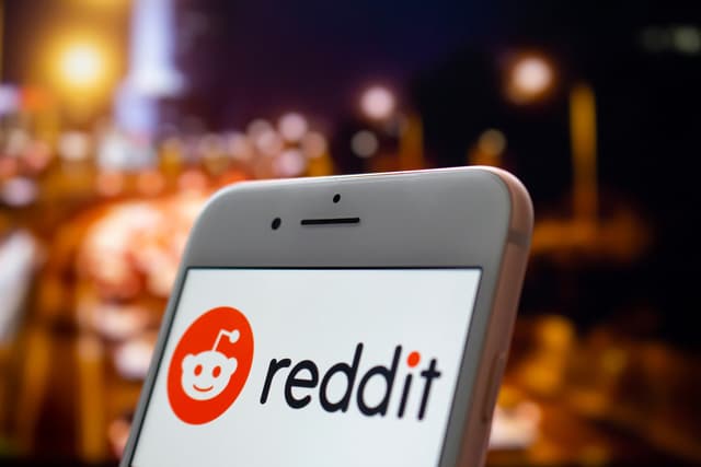 Tornano i meme stock: Reddit fa volare il titolo di un’azienda di prodotti per la casa in difficoltà