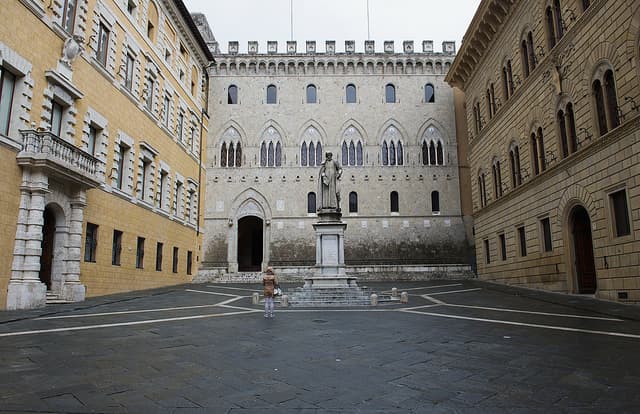Mps centra il primo obiettivo su Mediobanca: superato il 35%, ora la partita è per il 51%