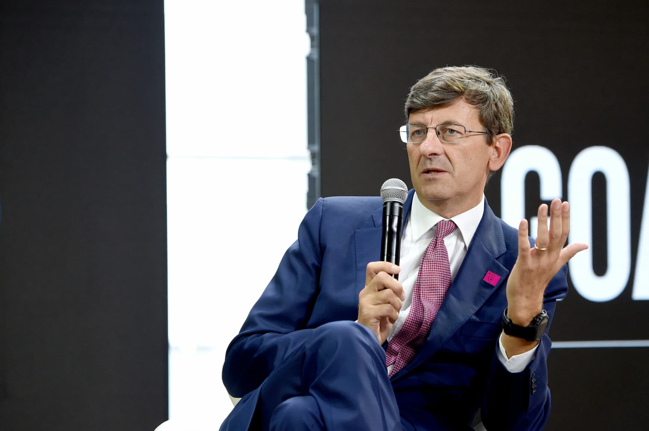 Cosa prevede il piano di Vittorio Colao per digitalizzare la Pa: sul tavolo 6,7 miliardi di euro