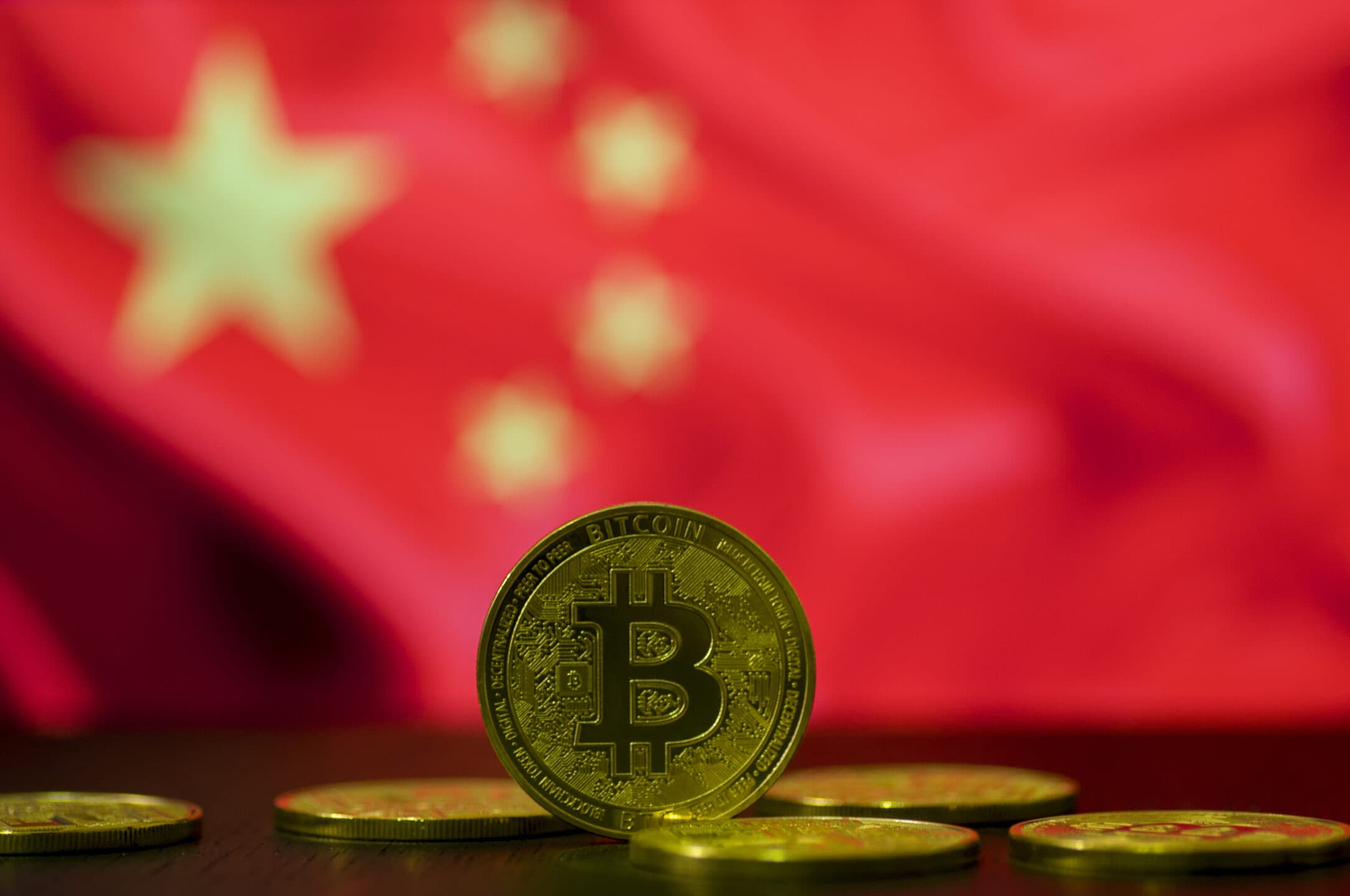 La Cina dichiara illegali tutte le transazioni di criptovalute. E il Bitcoin precipita