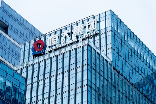 Evergrande preoccupa i mercati: Dow Jones ai minimi da due mesi e gli esperti temono una Grande Recessione