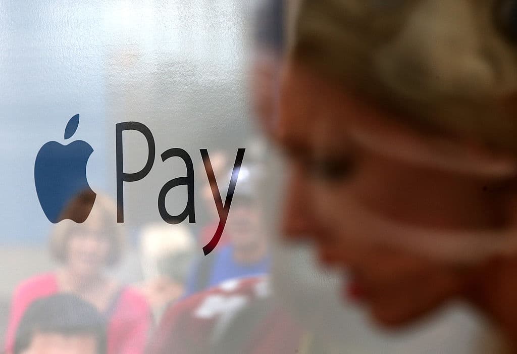 Le banche americane in rivolta contro Apple Pay: "Commissioni troppo alte"