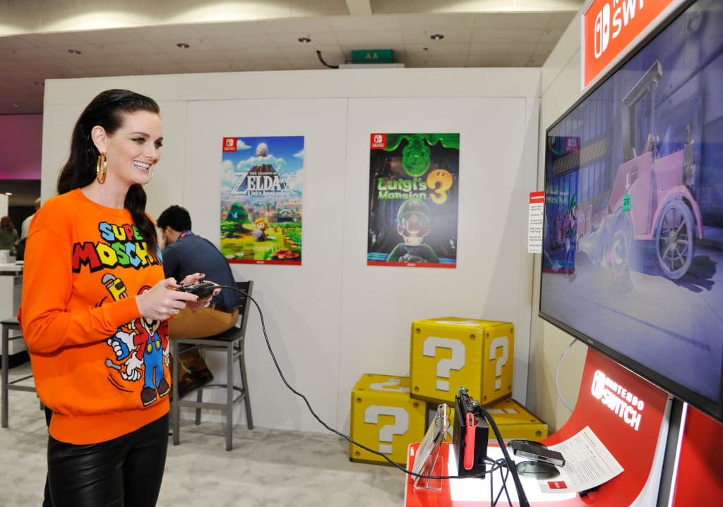 La crisi dei microchip rovina le feste a Nintendo. "Faremo di tutto per ridurre l'impatto sulle vendite"