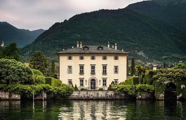 Dentro Villa Balbiano, la dimora storica del film "House of Gucci” presto disponibile su Airbnb