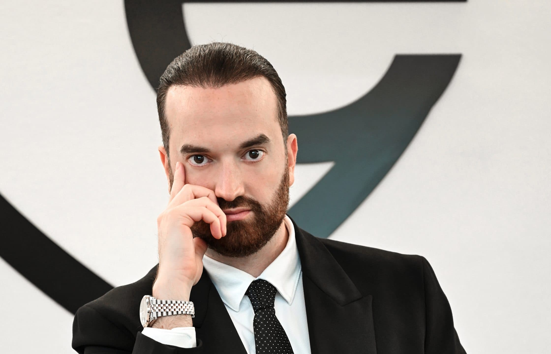 Nasce Elimobile, il primo “social media operator” italiano che integra telefonia e metaverso