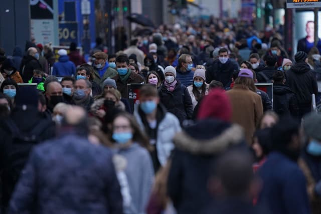 In pandemia ogni 26 ore è spuntato un nuovo miliardario: crescono le disuguaglianze in tutto il mondo