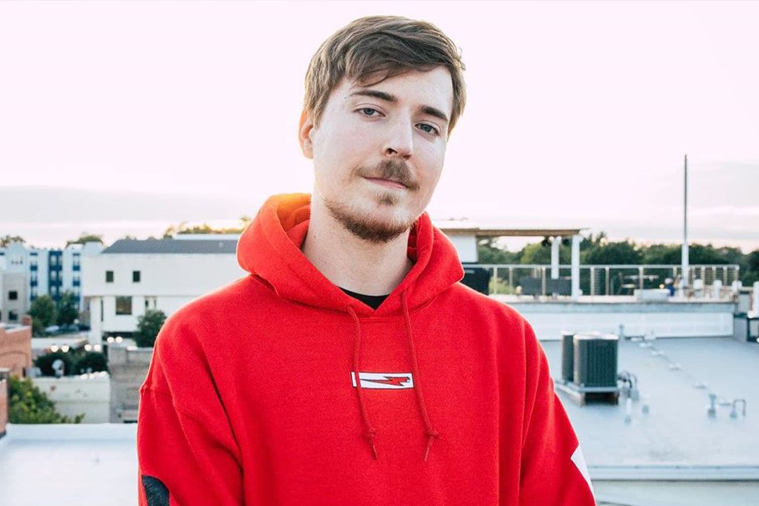MrBeast è lo youtuber più pagato del mondo: 54 milioni di dollari nel 2021