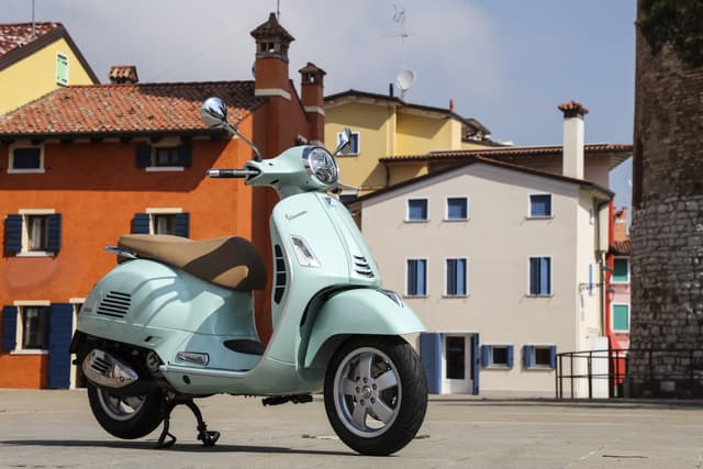 "Unico e riconosciuto a livello mondiale": il brand Vespa oggi vale quasi un miliardo di euro