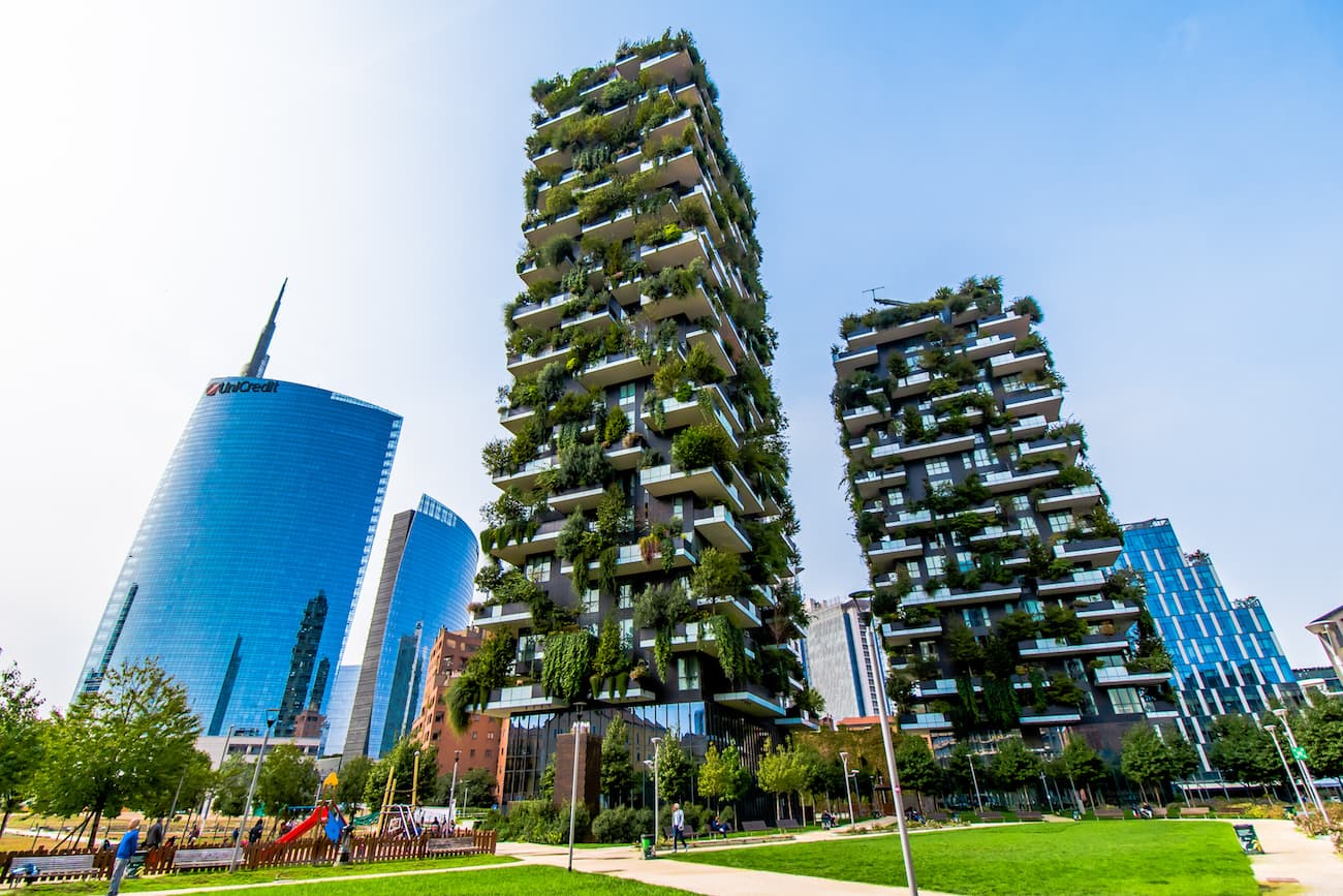 Il sogno di vivere tra le nuvole. Milano tra le big d'Europa per numero di grattacieli residenziali