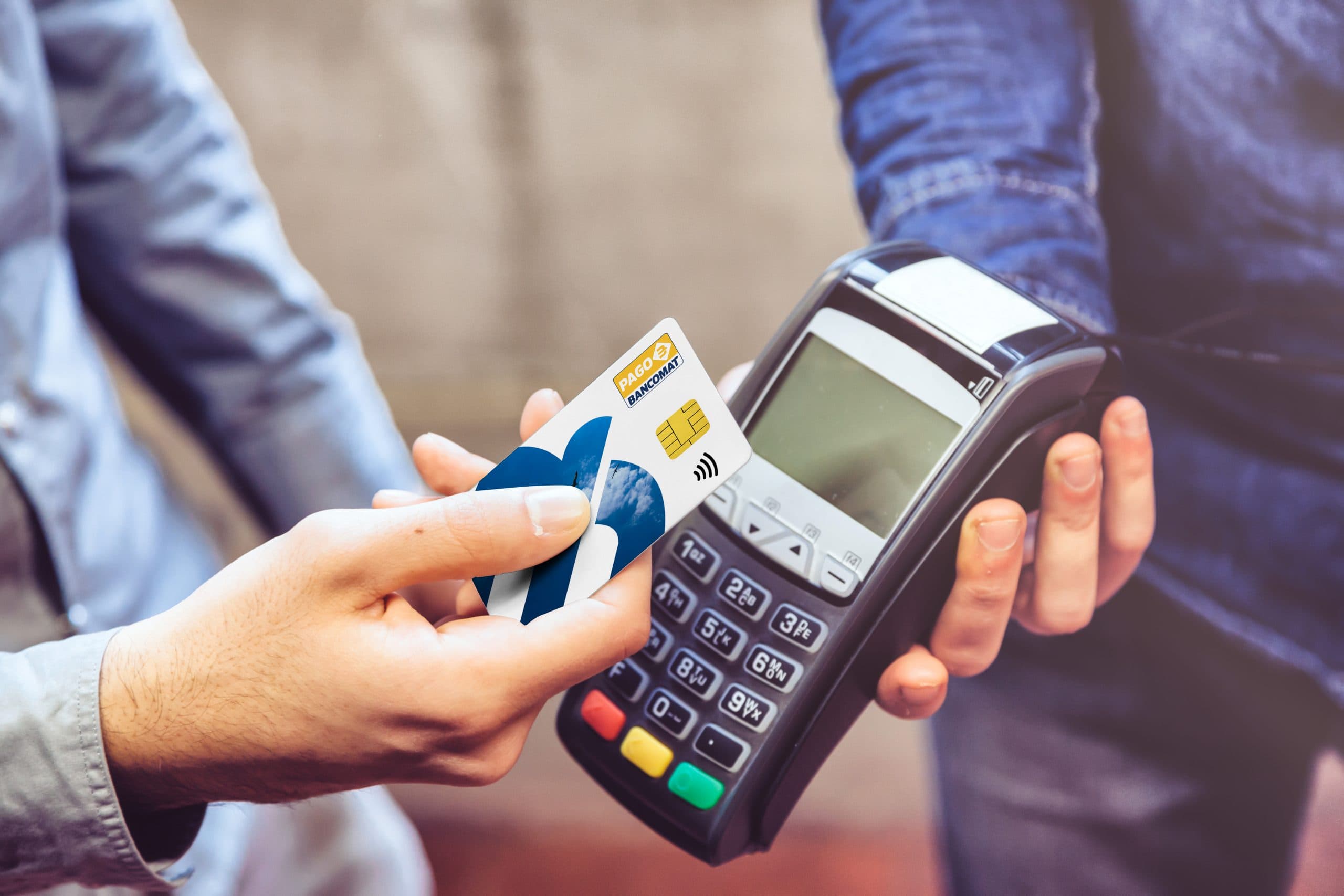 Con Intesa Sanpaolo e Bancomat al via in Italia Huawei Pay, il wallet per pagare contactless nei negozi