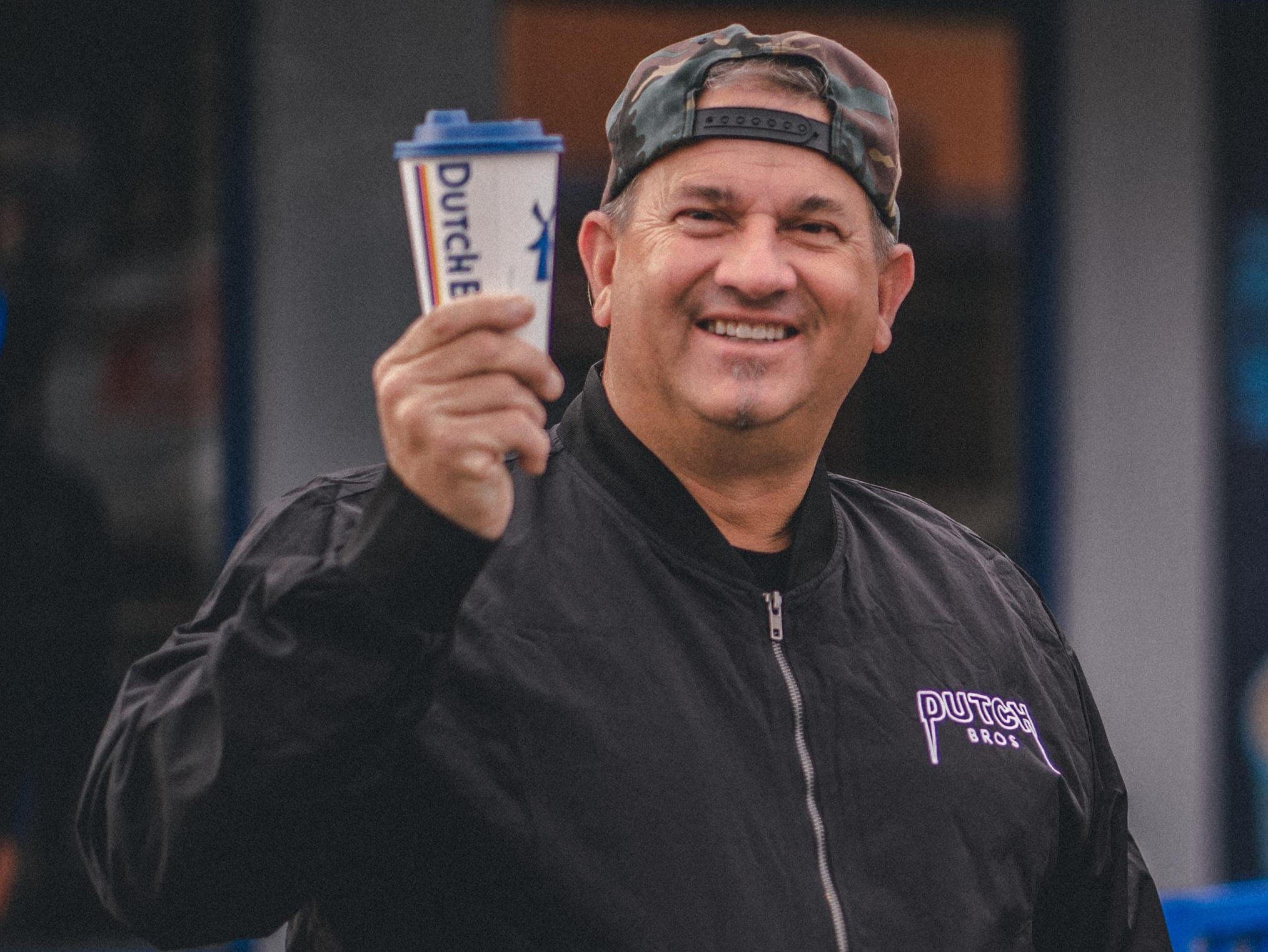 Da un carretto all’impero del caffè drive-through: la storia di Travis Boersma