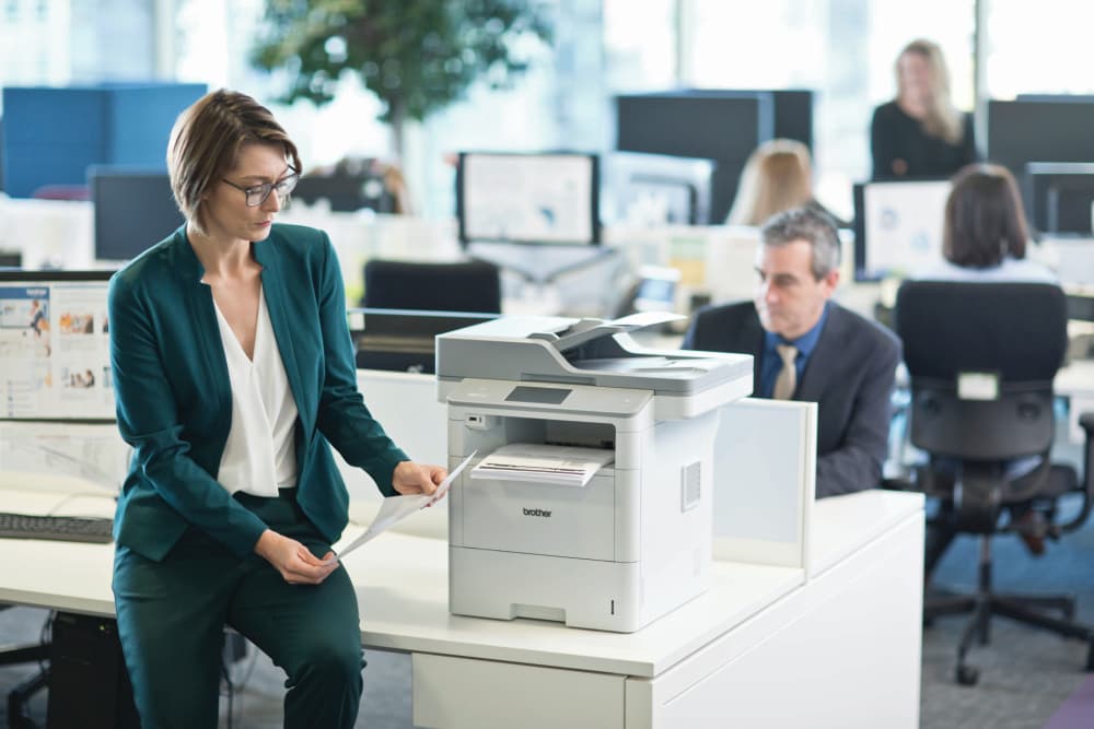 Tutela della privacy e "data breach": Brother offre stampe sicure a norma di GDPR per il mondo finance