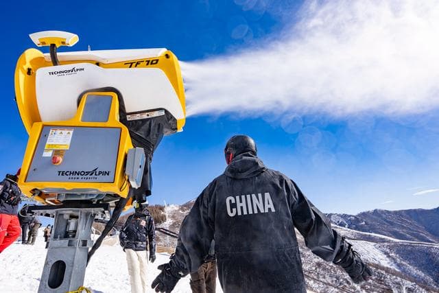 L'azienda altoatesina di neve artificiale che imbiancherà le piste delle Olimpiadi di Milano-Cortina
