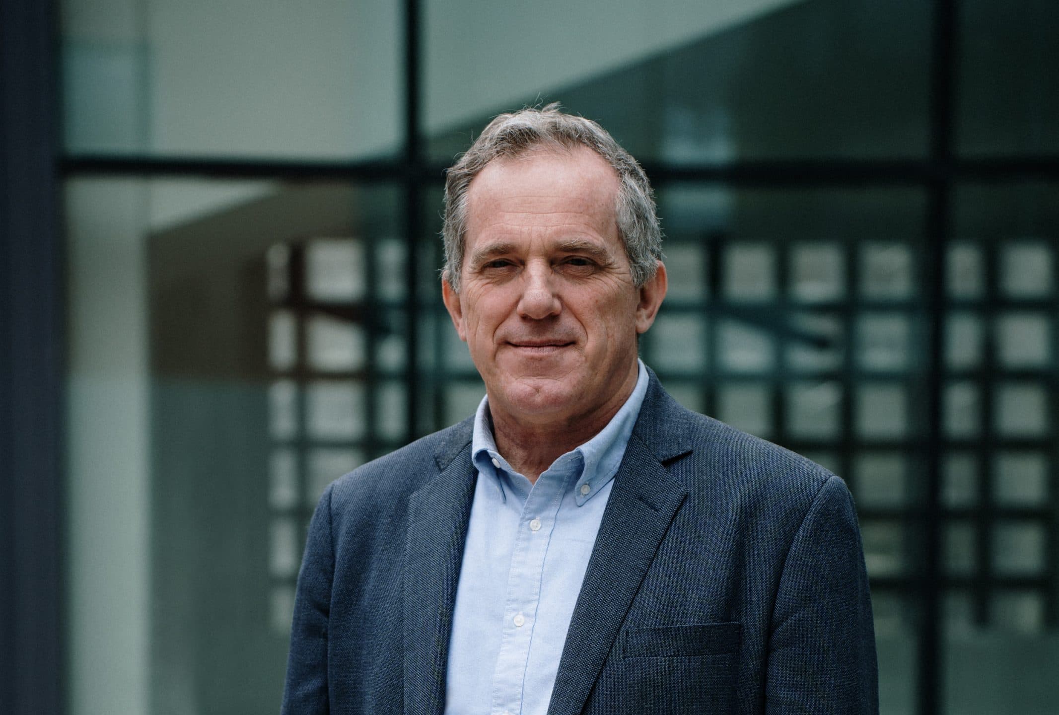 Calano le immatricolazioni ma cresce l'elettrico: Repower pubblica il suo sesto white paper sulla mobilità sostenibile