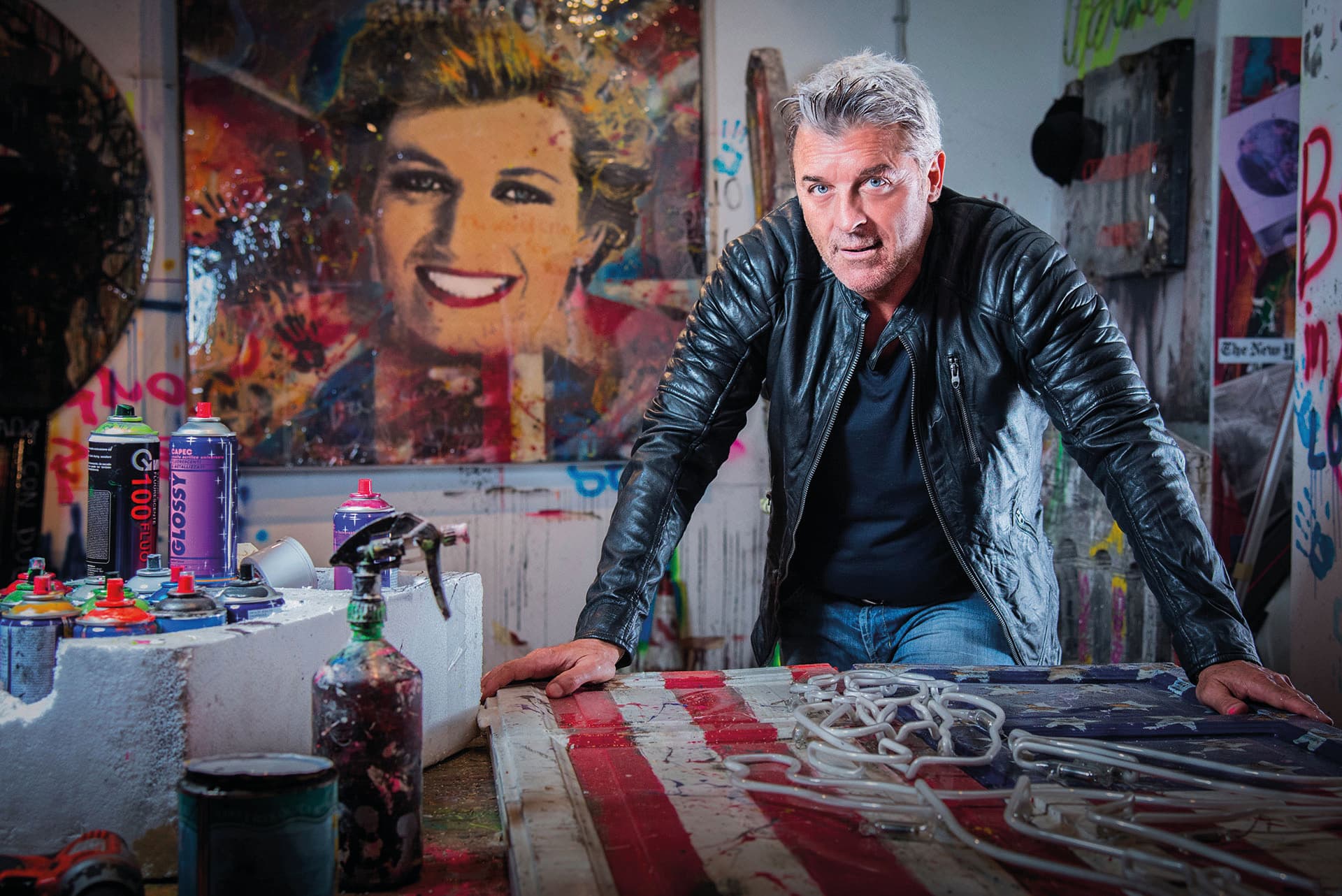 Enrico Dicò, l'artista eclettico che gioca col fuoco e ha conquistato le star di Hollywood