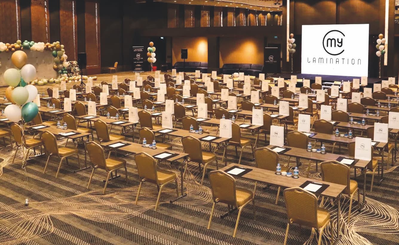 L'azienda che sviluppa tecniche all'avanguardia per trattamenti di laminazione di ciglia e sopracciglia