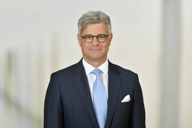 AXA vince le gare Enel X per offrire servizi alla persona in alcuni Paesi di Europa e America Latina