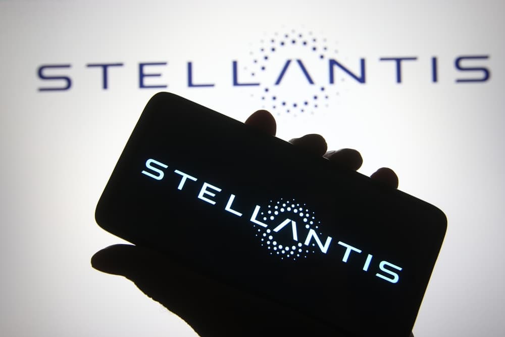 Stellantis acquisisce Share Now: obiettivo 2,8 miliardi di euro di ricavi nel car sharing