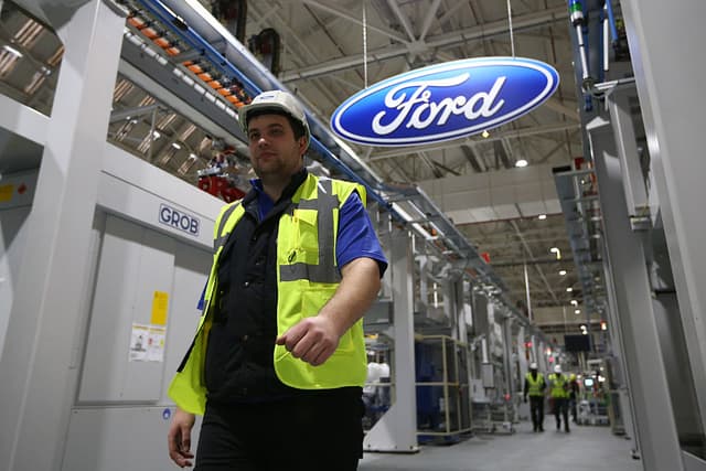 Continua l'estate dei tagli: Ford annuncia 3.000 licenziamenti per finanziare i veicoli elettrici