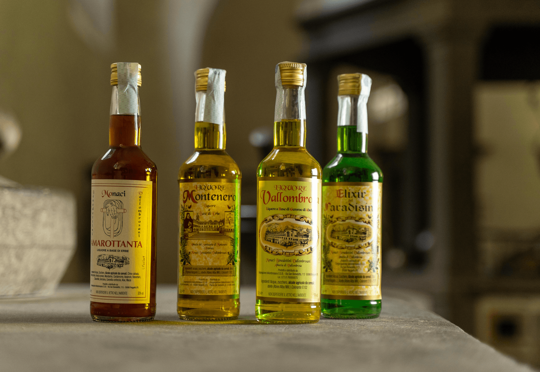 Oltre le birre trappiste: come i monaci stanno riscoprendo con successo l'antica arte liquoristica