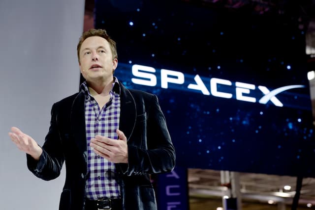 Dal ricevitore portatile al lancio di satelliti: i (ricchi) conti di SpaceX